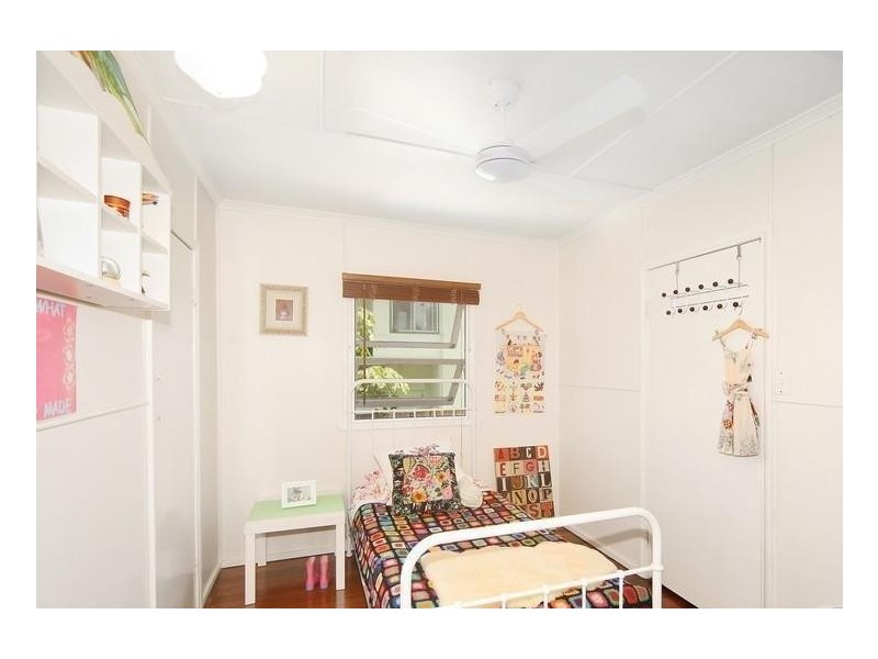 15 Oxley Street, Golden Beach QLD 4551