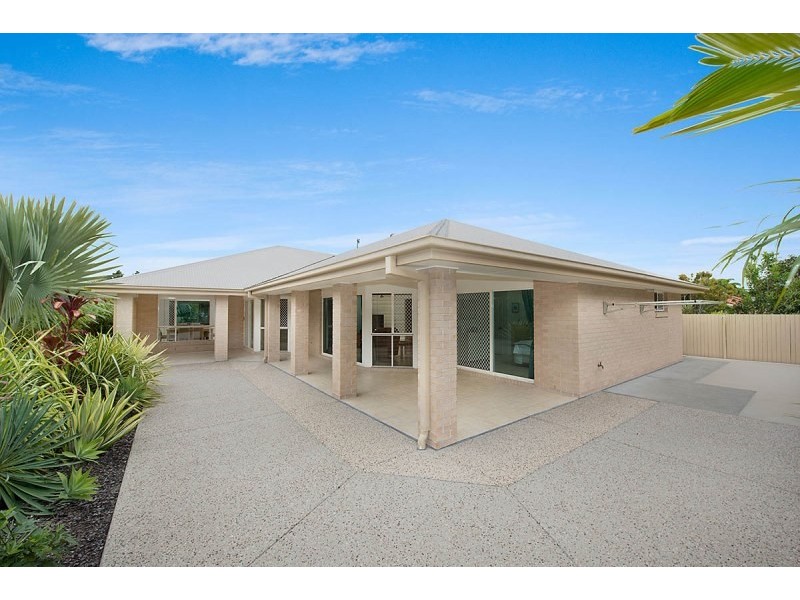 21 Firefly Street, Pelican Waters QLD 4551