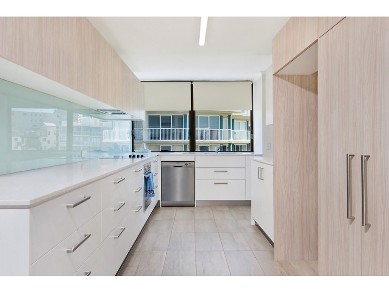 Unit 9/10 Bulcock Beach Esplanade, Caloundra QLD 4551