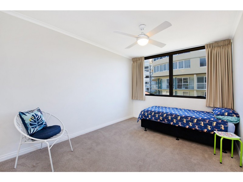 Unit 9/10 Bulcock Beach Esplanade, Caloundra QLD 4551