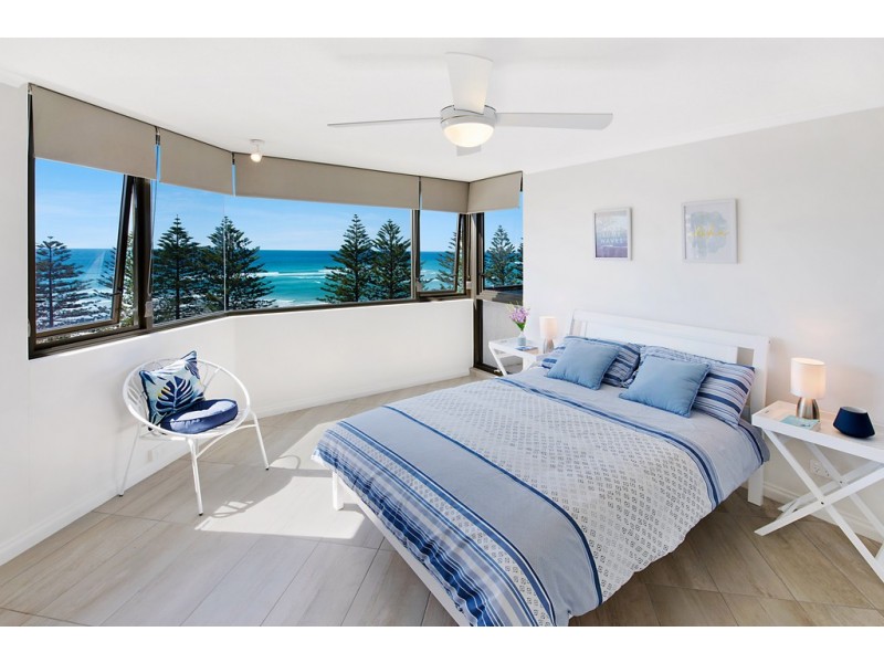 Unit 9/10 Bulcock Beach Esplanade, Caloundra QLD 4551