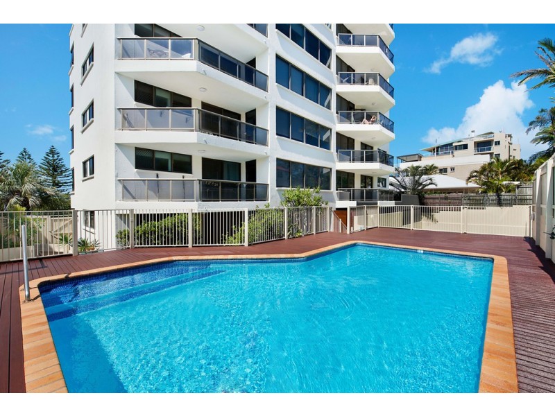 Unit 9/10 Bulcock Beach Esplanade, Caloundra QLD 4551