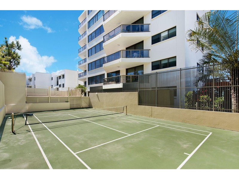 Unit 9/10 Bulcock Beach Esplanade, Caloundra QLD 4551