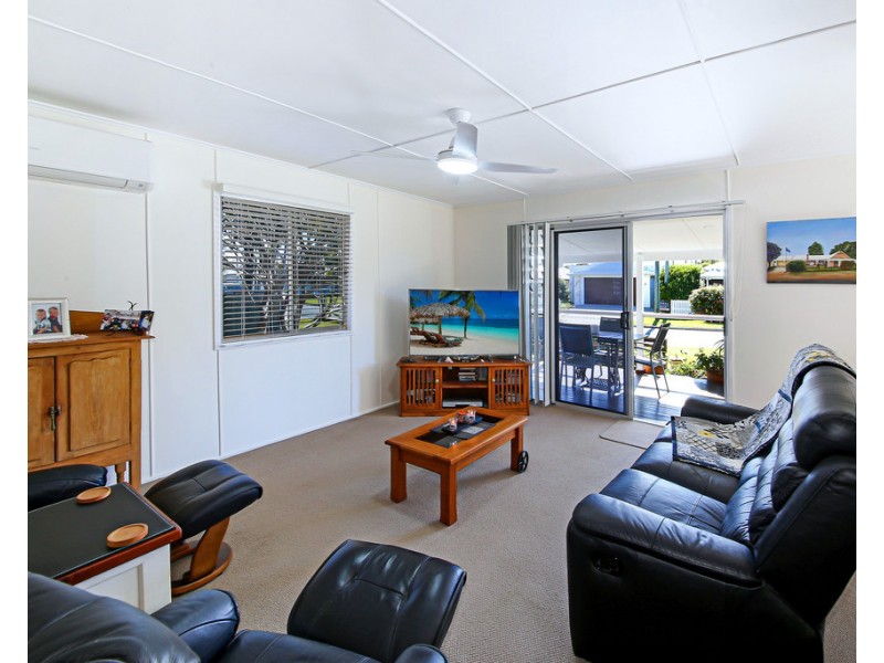 10 Wills Avenue, Golden Beach QLD 4551