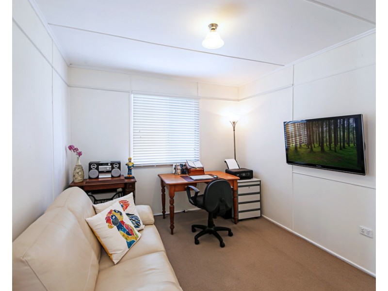 10 Wills Avenue, Golden Beach QLD 4551