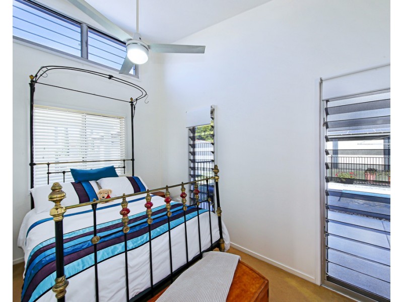 10 Wills Avenue, Golden Beach QLD 4551