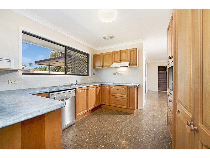4 Theresa Street, Golden Beach QLD 4551