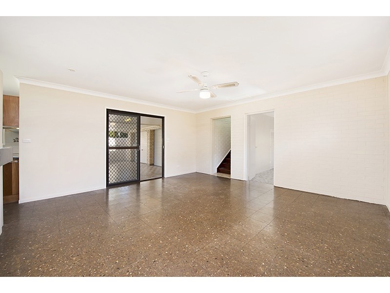 4 Theresa Street, Golden Beach QLD 4551