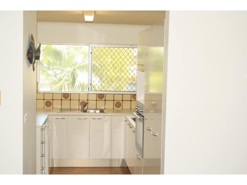 Unit 5/4 Oxley Street, Golden Beach QLD 4551