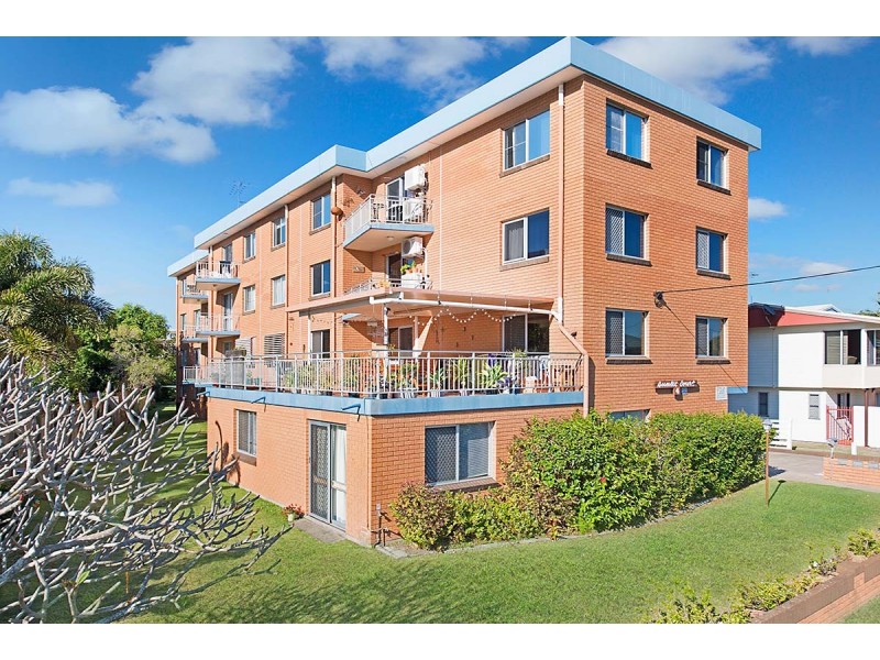 Unit 5/4 Oxley Street, Golden Beach QLD 4551