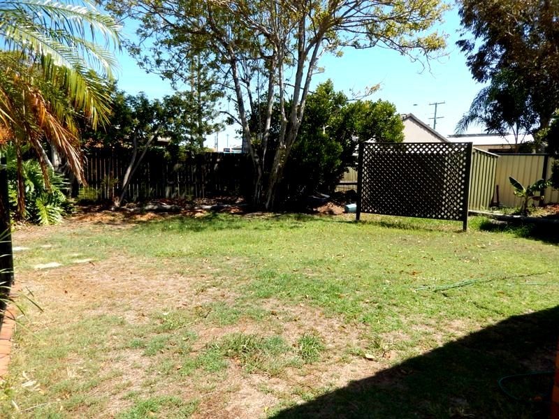 46 Parari Street, Warana QLD 4575