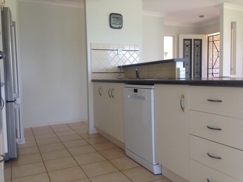 2 Huon Place, Currimundi QLD 4551