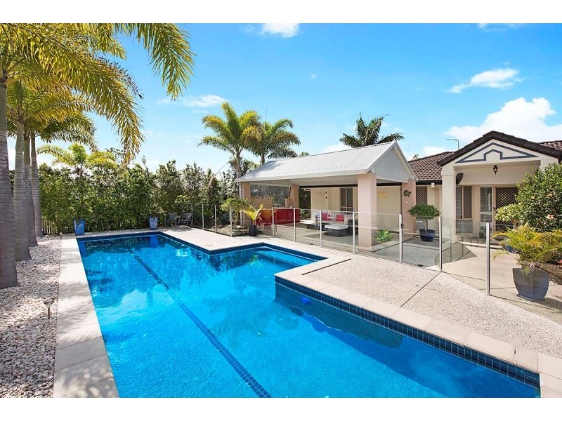 2 Archer Court, Pelican Waters QLD 4551