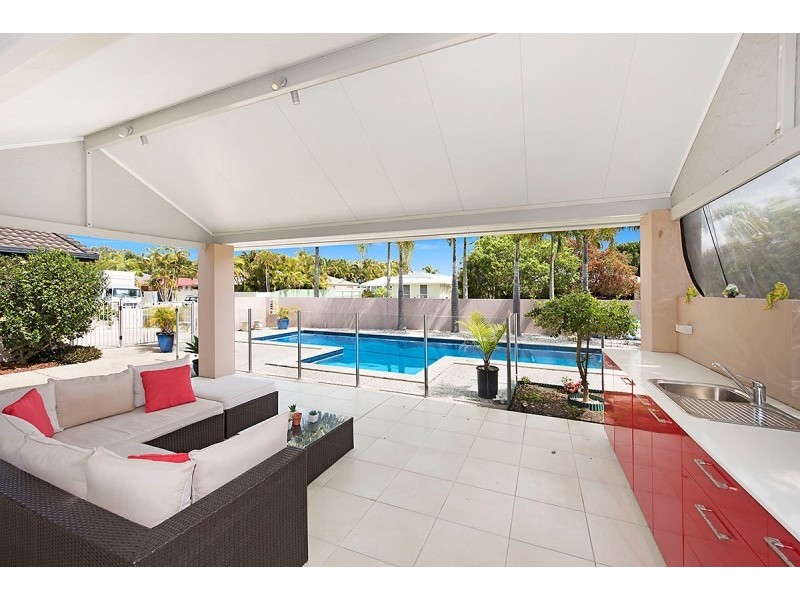 2 Archer Court, Pelican Waters QLD 4551