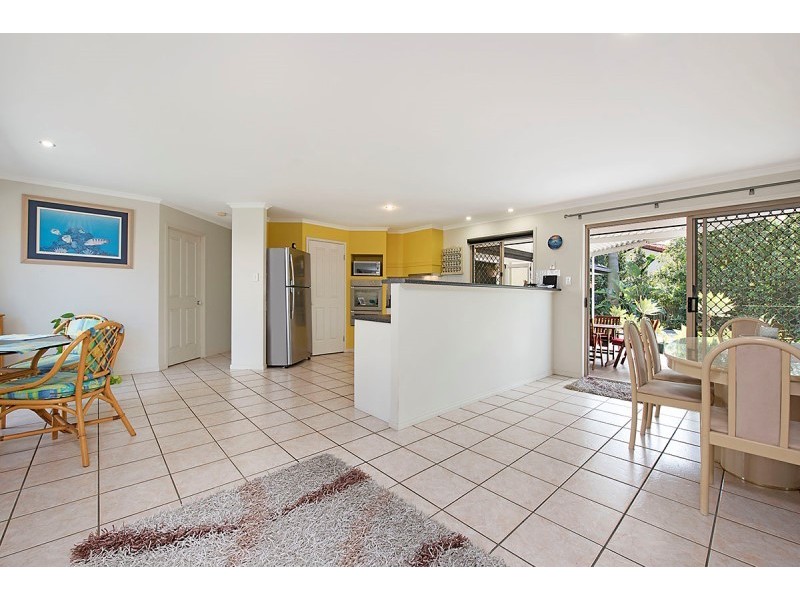 2 Archer Court, Pelican Waters QLD 4551