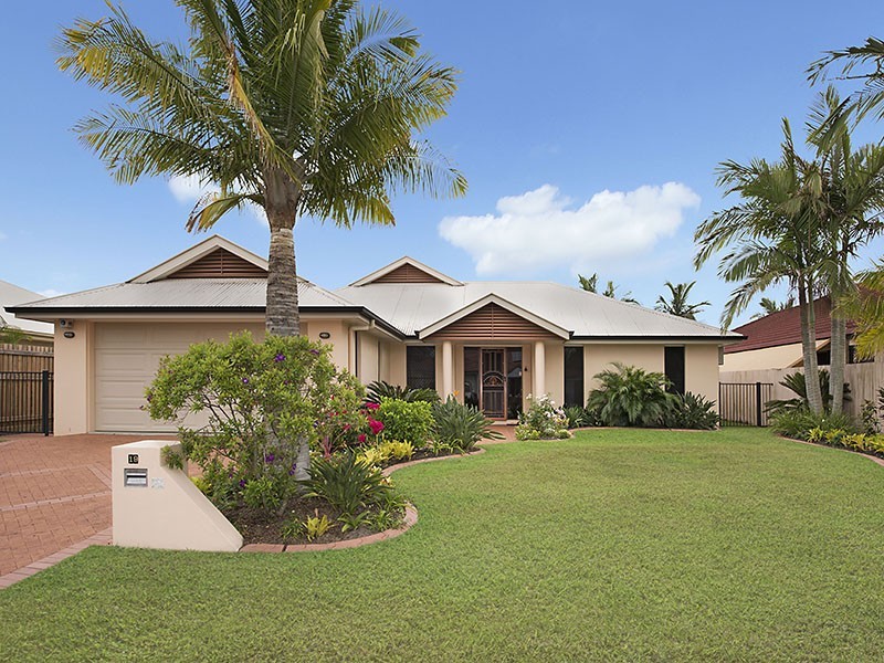 19 Firefly Street, Pelican Waters QLD 4551