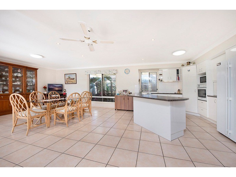 43 Kalowendha Avenue, Pelican Waters QLD 4551