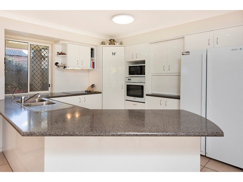 43 Kalowendha Avenue, Pelican Waters QLD 4551