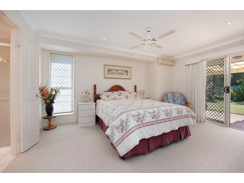 43 Kalowendha Avenue, Pelican Waters QLD 4551