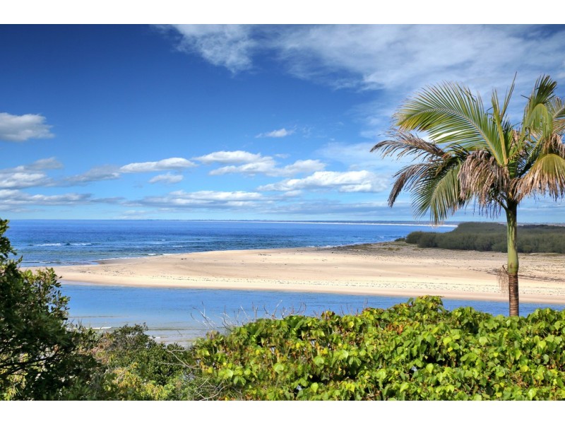 Unit 3/19 Bulcock Beach Esplanade, Caloundra QLD 4551