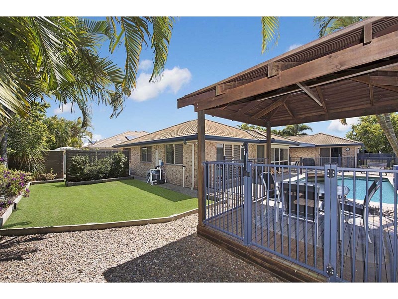 6 Carr Place, Pelican Waters QLD 4551