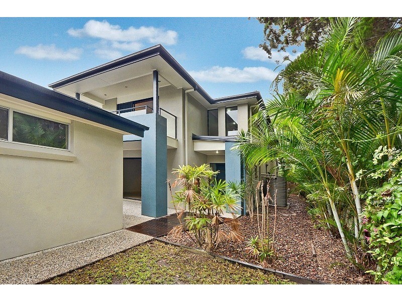 1 Lawley Street, Dicky Beach QLD 4551