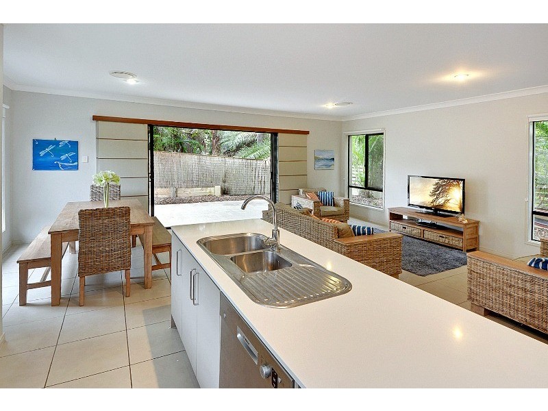 1 Lawley Street, Dicky Beach QLD 4551