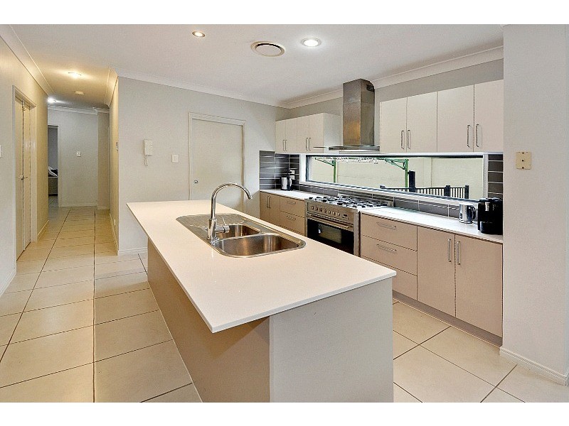 1 Lawley Street, Dicky Beach QLD 4551