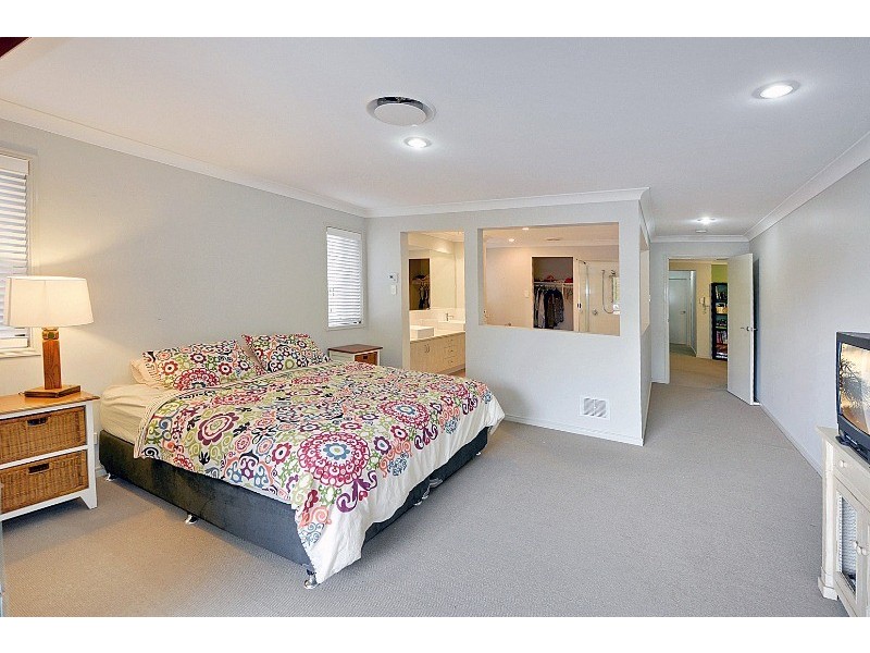 1 Lawley Street, Dicky Beach QLD 4551