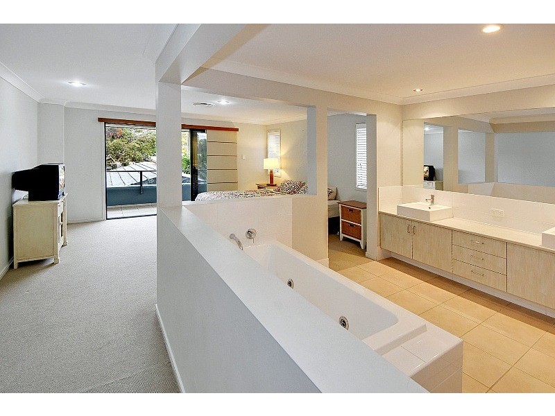 1 Lawley Street, Dicky Beach QLD 4551