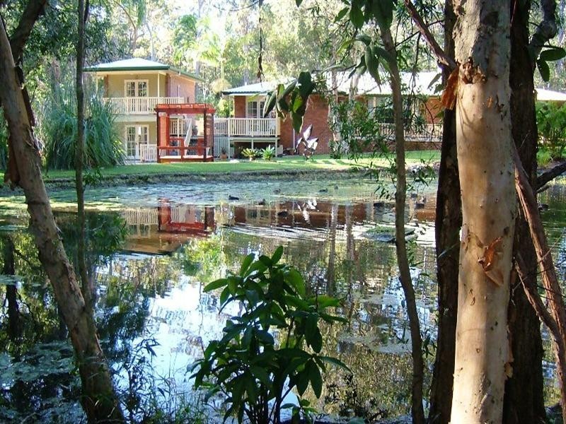 16 Nicolle Court, Mooloolah Valley QLD 4553