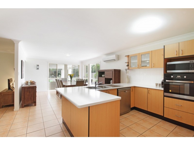 6 Webb Ellis Court, Pelican Waters QLD 4551