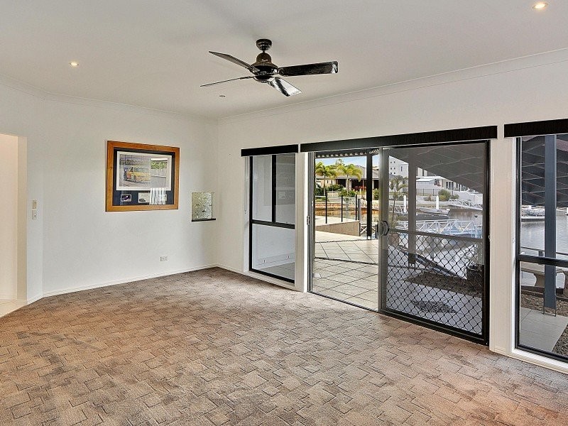 2 Quayline Close, Pelican Waters QLD 4551