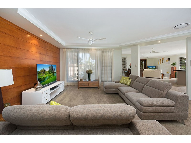 32 Wallaby Circuit, Pelican Waters QLD 4551