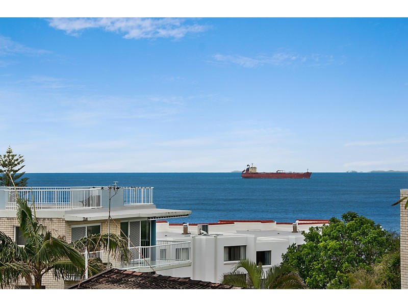 Unit 7 ‘Bukartilla’ 5 Orvieto Terrace, Kings Beach QLD 4551