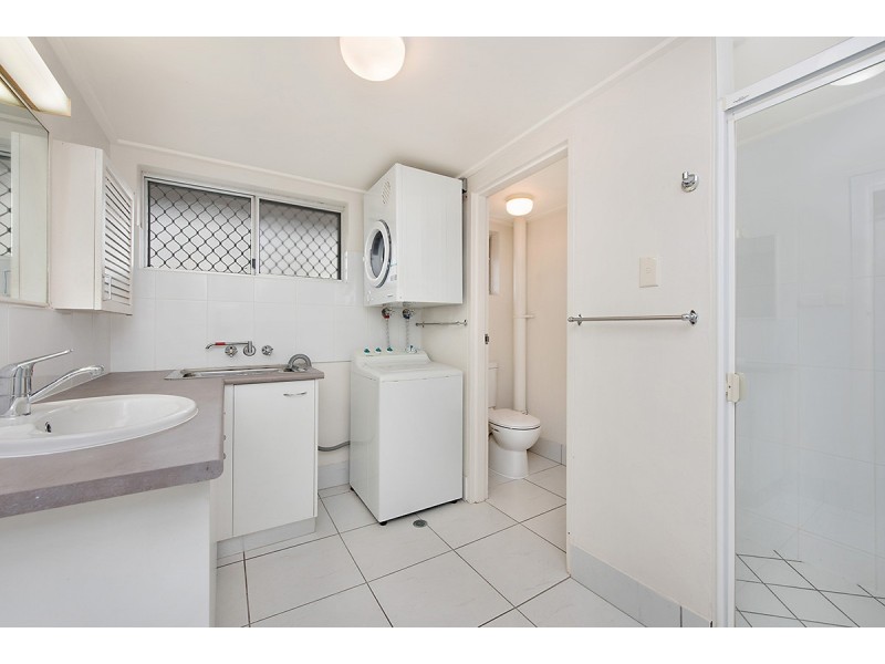 Unit 7 ‘Bukartilla’ 5 Orvieto Terrace, Kings Beach QLD 4551