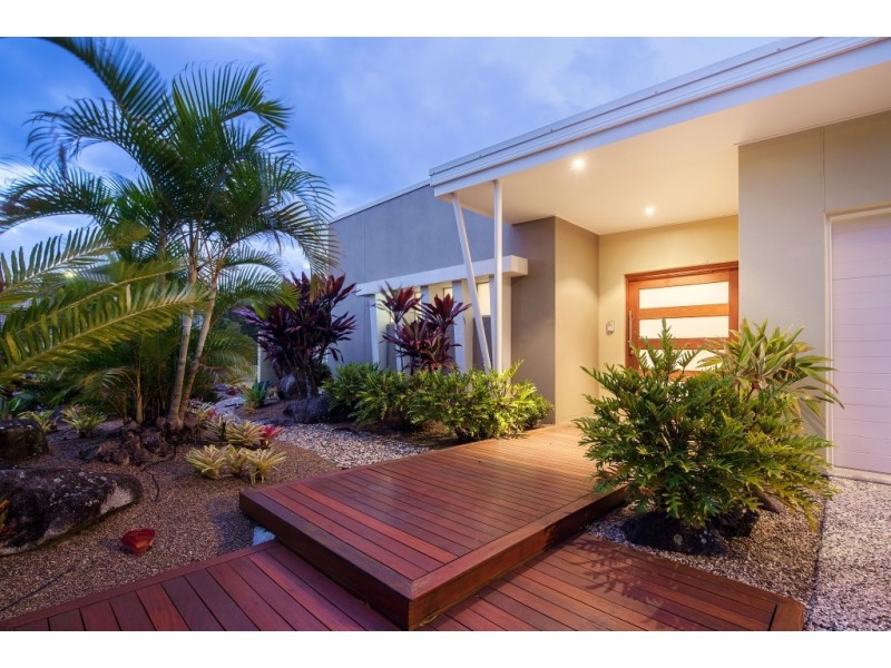 24 Campbellville Circuit, Pelican Waters QLD 4551