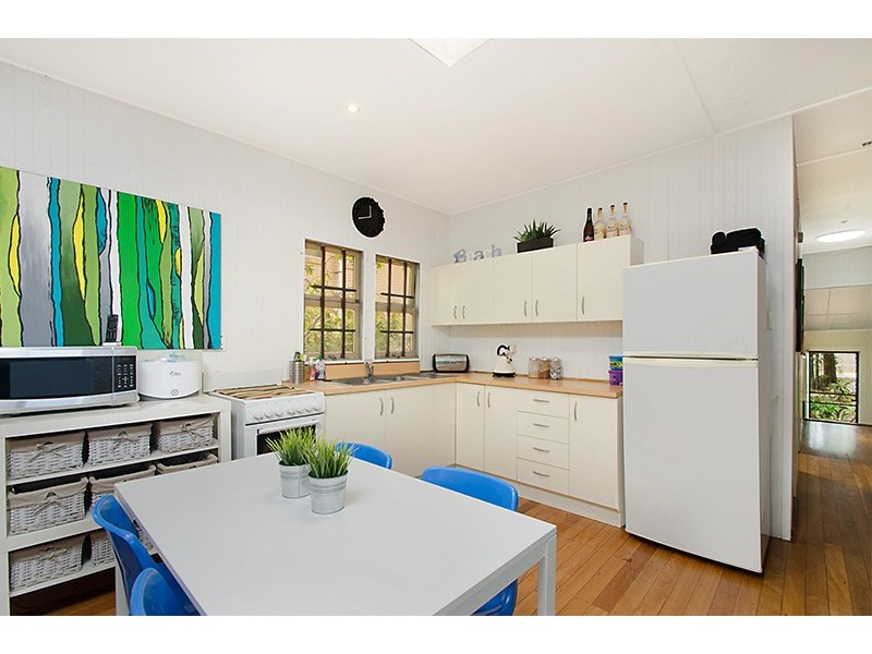 21 Coronation Avenue, Golden Beach QLD 4551