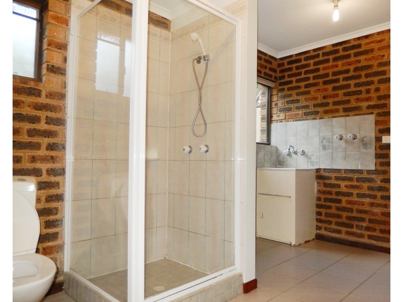 Unit 2/4 Fairlie Cres, Moffat Beach QLD 4551