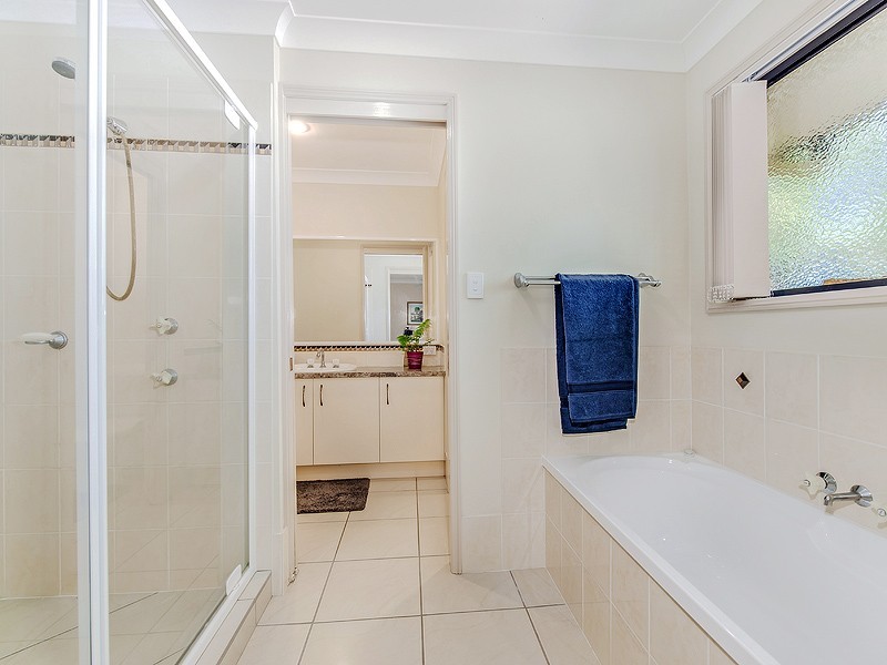 7 Kinross Court, Caloundra West QLD 4551