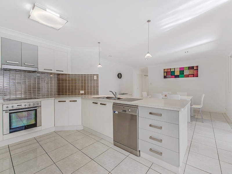 6 Donnelly Place, Caloundra West QLD 4551