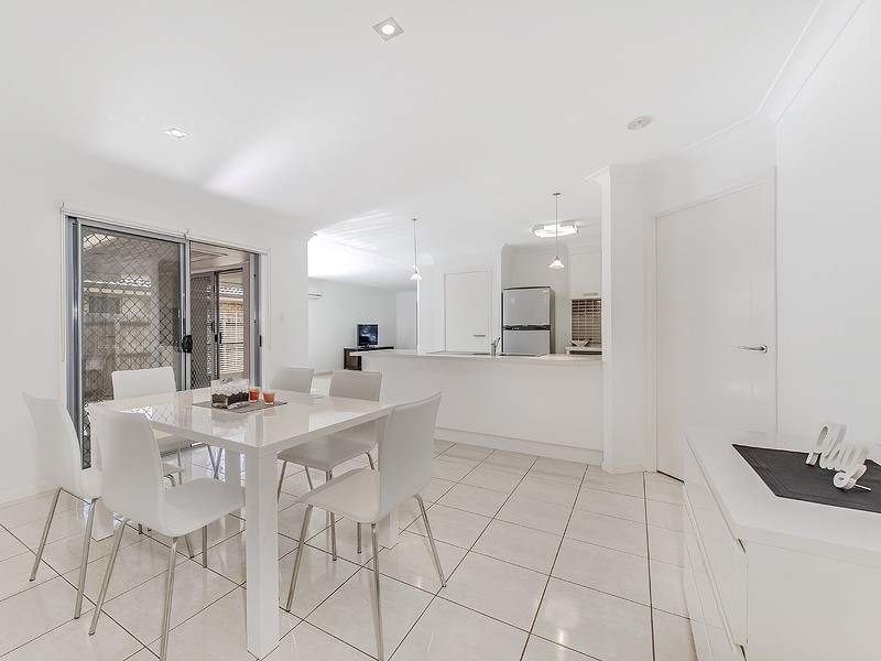 6 Donnelly Place, Caloundra West QLD 4551