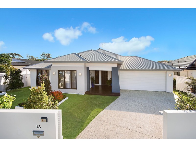 13 North Point Crescent, Pelican Waters QLD 4551