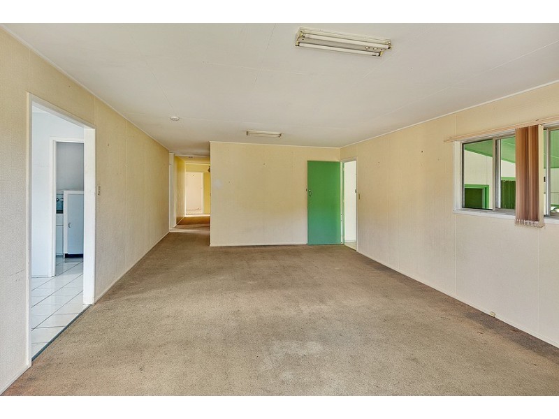 60 Coronation Avenue, Golden Beach QLD 4551