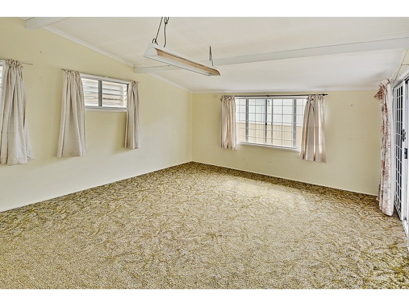 60 Coronation Avenue, Golden Beach QLD 4551