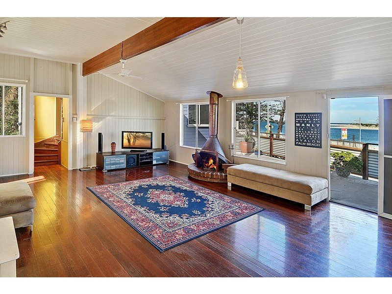 31 Bulcock Beach Esplanade, Caloundra QLD 4551