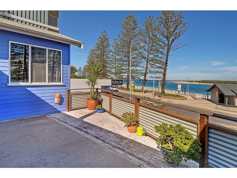 31 Bulcock Beach Esplanade, Caloundra QLD 4551