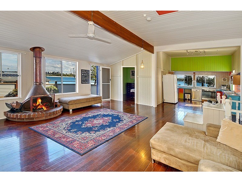 31 Bulcock Beach Esplanade, Caloundra QLD 4551