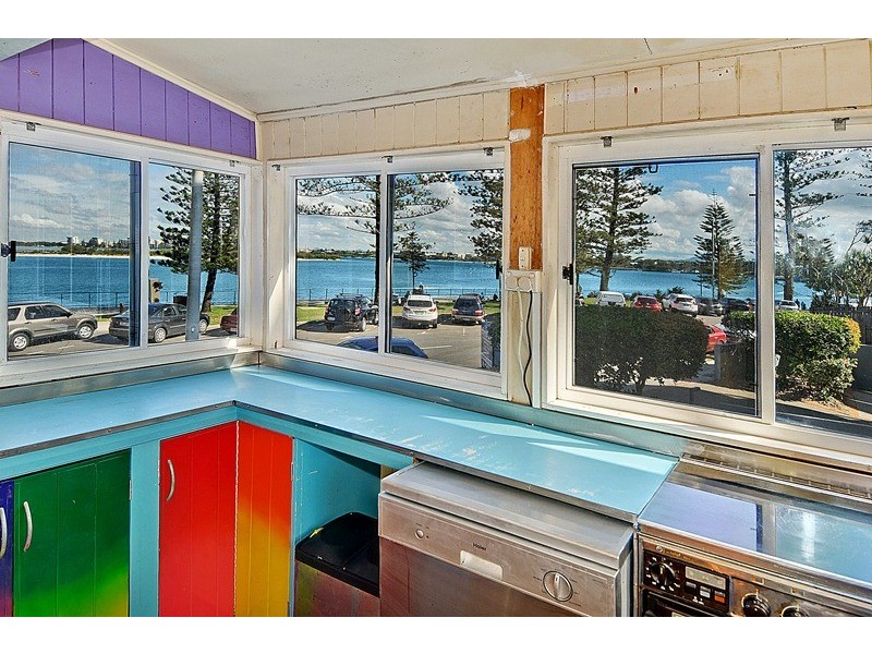 31 Bulcock Beach Esplanade, Caloundra QLD 4551