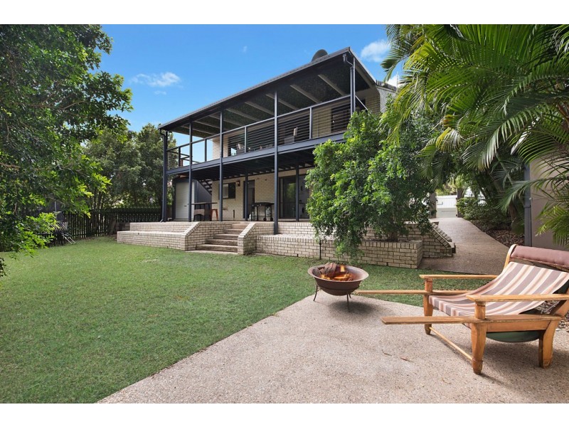 6 Carlton Avenue, Moffat Beach QLD 4551